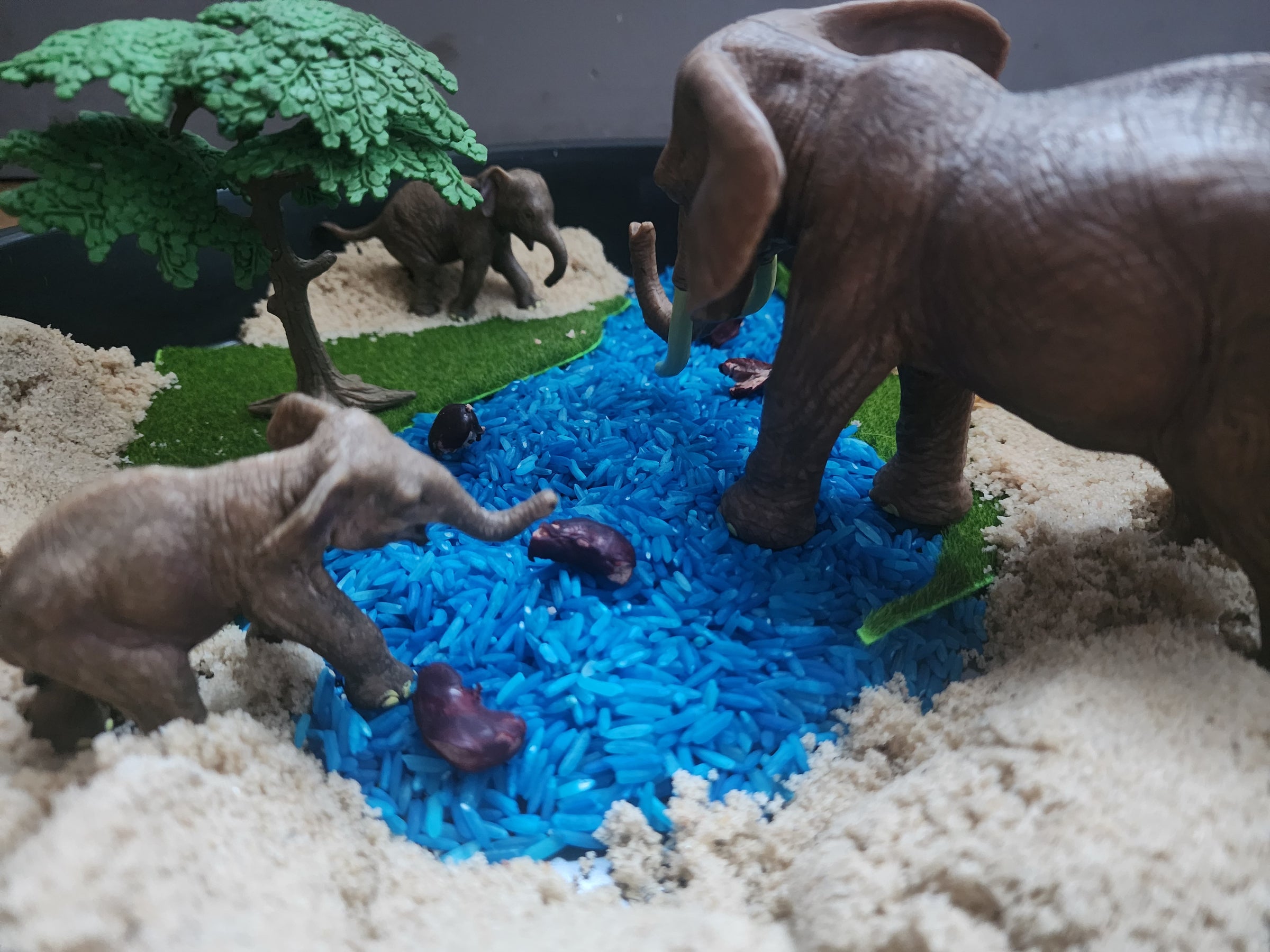 Sensory Elephant Pattern Sensory Kit- Elephants by the Water | Messy Mates Playgroup & Parties
